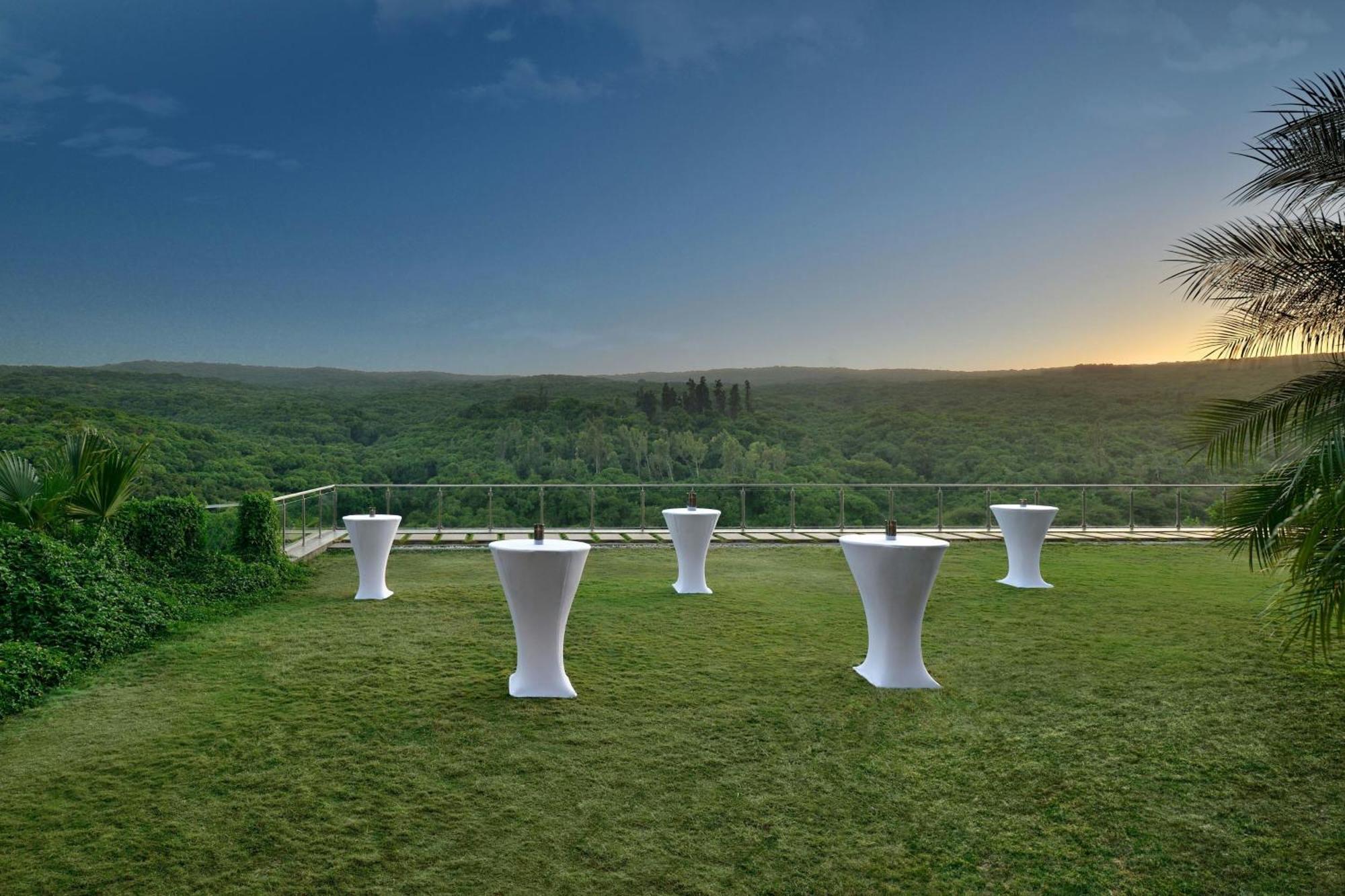 Courtyard By Marriott Mahabaleshwar Hotel Exterior photo