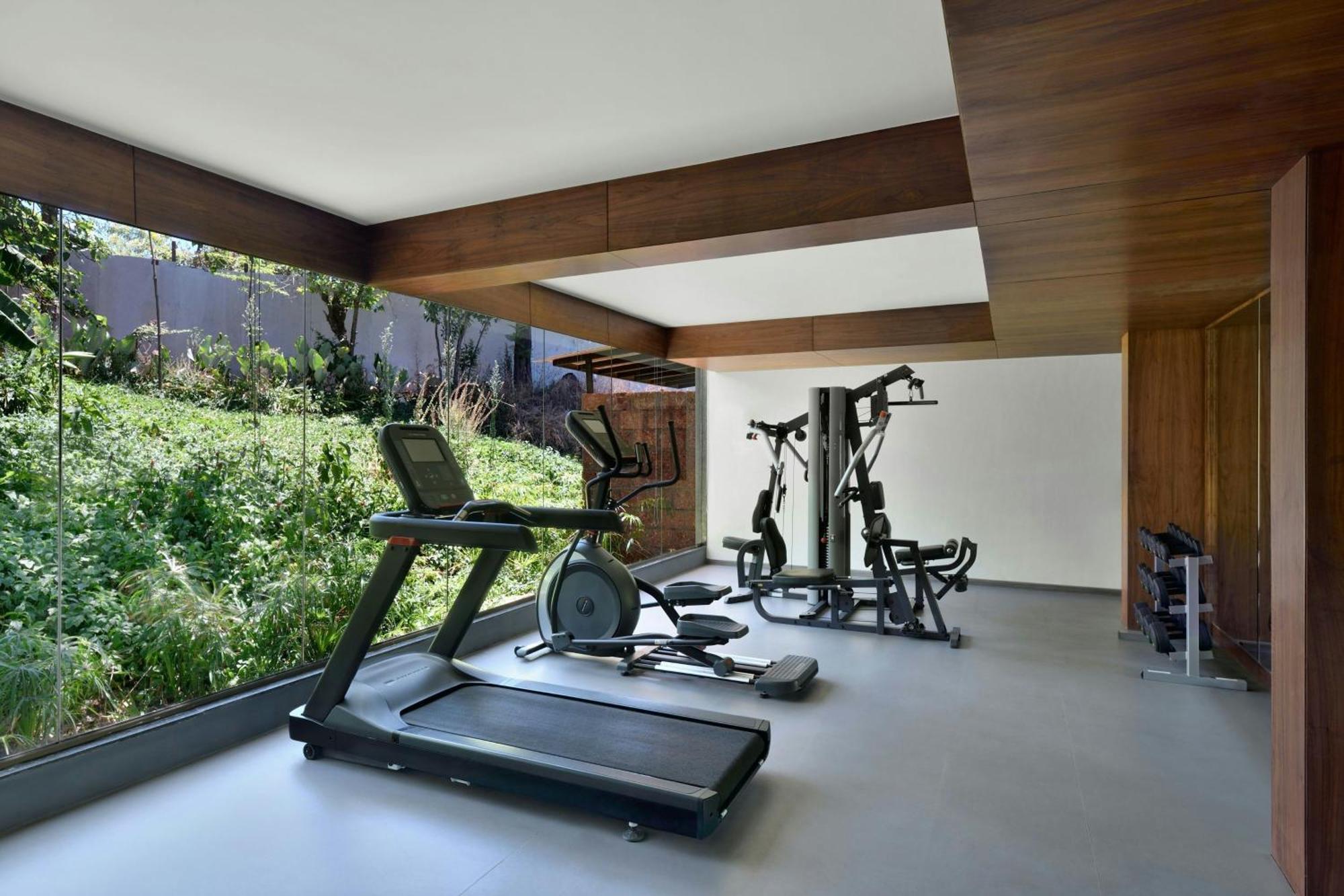 Courtyard By Marriott Mahabaleshwar Hotel Exterior photo